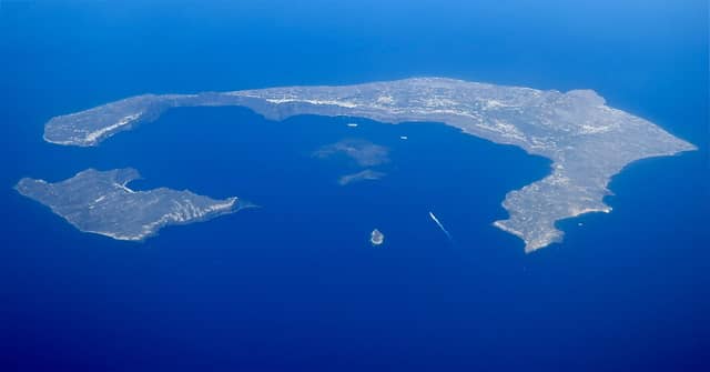 Skydiving Greece Santorini: Ultimate Aegean Paradise Freefall Adventure