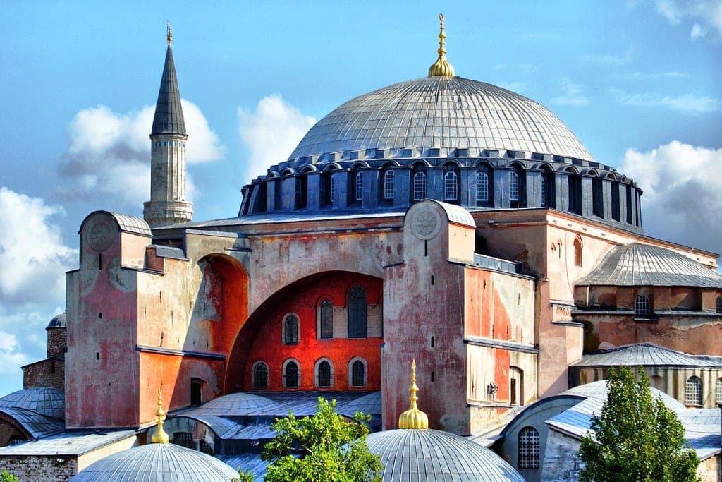 Istanbul Turkey: Ultimate Transcontinental City Travel Guide - Hero Image
