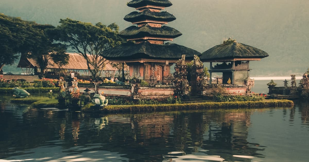Bali Indonesia 2024: Ultimate Island Paradise Guide - Hero Image