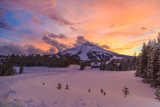 Snowboarding Aspen USA: Ultimate Mountain Adventure Guide