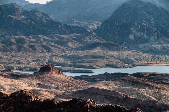 Rock Climbing Red Rocks USA: Conquer Nevada's Sandstone Paradise